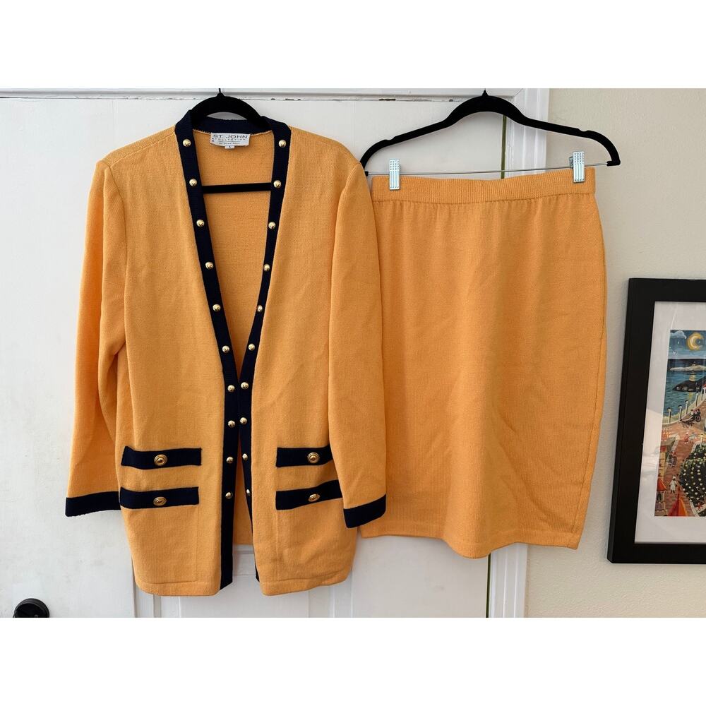 ST.JOHN Collection Santana Knit Gold Jacket Blazer Skirt Suit Wool Blend SZ S/10